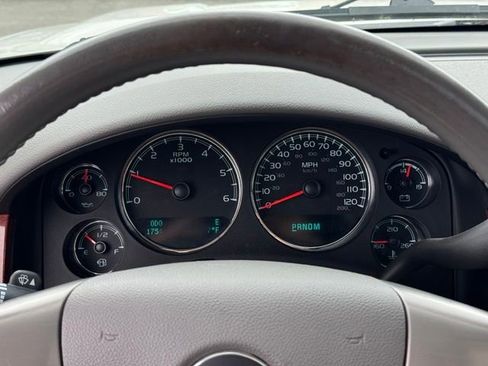 Used 2013 Chevrolet Tahoe LTZ AWD/4WD image 28