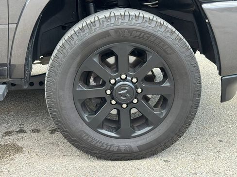 Used 2022 RAM 3500 Laramie AWD/4WD image 9