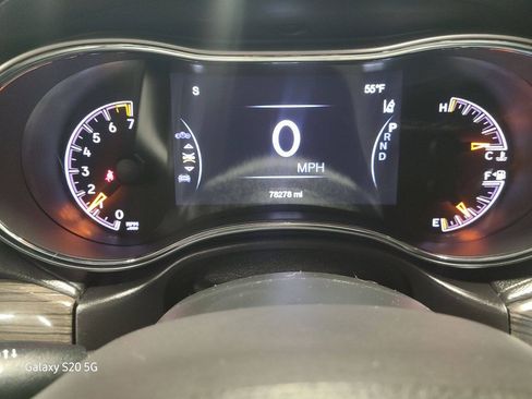 Used 2018 Jeep Grand Cherokee Overland AWD/4WD image 36