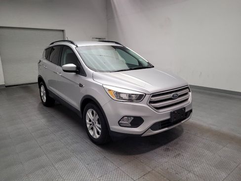 Used 2018 Ford Escape SE w/ SE Sync 3 Package FWD image 13