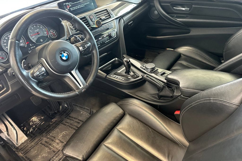 Used 2016 BMW M4 Convertible RWD image 10