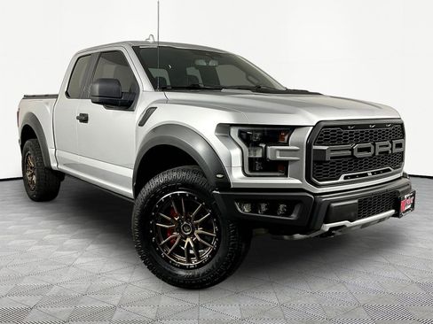 Used 2019 Ford F150 Raptor AWD/4WD image 3