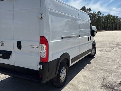 Used 2023 RAM ProMaster 2500 image 3