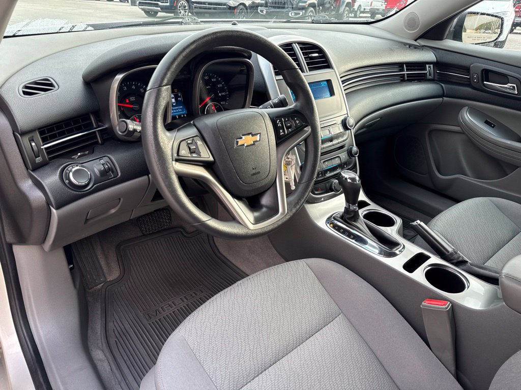 Used 2014 Chevrolet Malibu LS FWD image 2