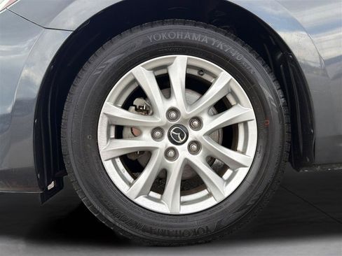 Used 2015 MAZDA MAZDA3 i Touring FWD image 26