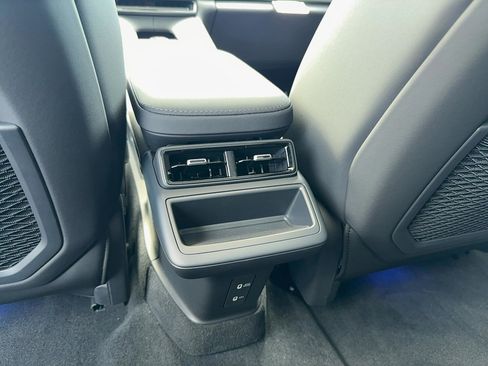 New 2026 Polestar Polestar 4 image 17