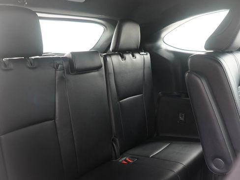 Used 2022 Toyota Highlander XSE image 12