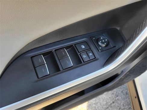 Used 2024 Toyota RAV4 Limited image 16
