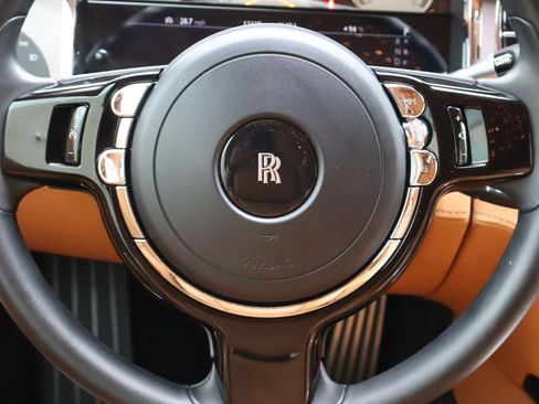Certified 2019 Rolls-Royce Wraith RWD image 25