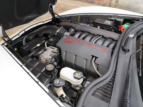 Used 2008 Chevrolet Corvette Coupe w/ Preferred Equipment Group RWD image 32