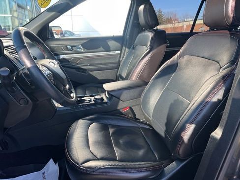 Used 2018 Ford Explorer Sport w/ Equipment Group 401A image 24