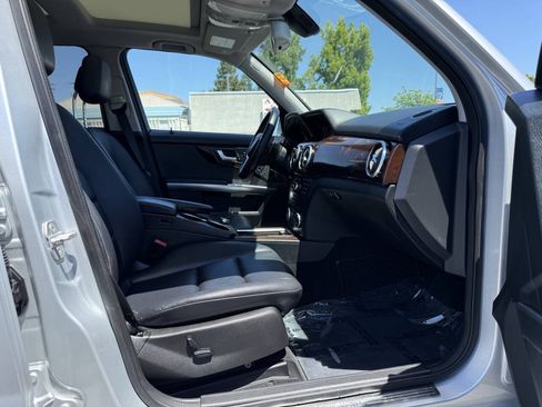 Used 2013 Mercedes-Benz GLK 350 4MATIC image 13