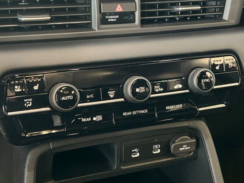 New 2026 Honda Pilot Black Edition image 32