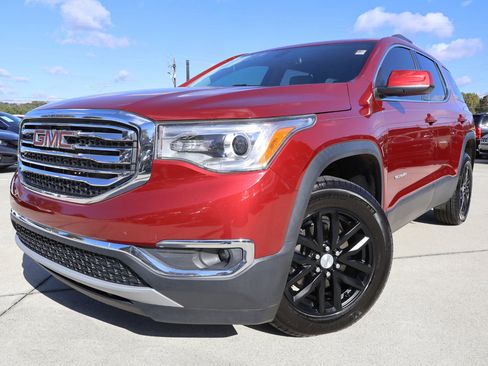 Used 2019 GMC Acadia SLT image 2