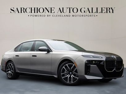Used 2024 BMW 760i xDrive w/ Premium Package 2