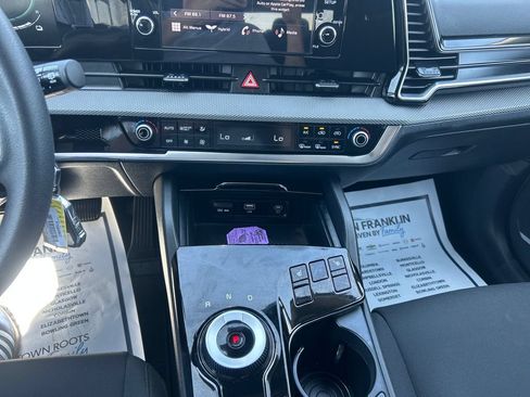 Certified 2023 Kia Sportage LX AWD/4WD image 20