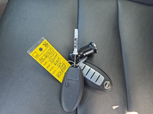 Used 2022 Nissan Rogue SL w/ SL Premium Package AWD/4WD image 34