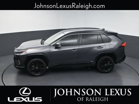 Used 2022 Toyota RAV4 XSE AWD/4WD image 29