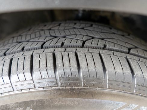 Used 2023 Kia Sorento EX image 29