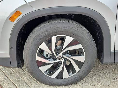 New 2026 Volkswagen Tiguan S image 6