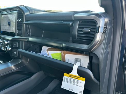 New 2025 Ford F150 Lariat w/ Equipment Group 502A High image 40