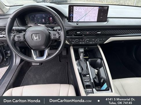 Used 2024 Honda Accord Touring image 18