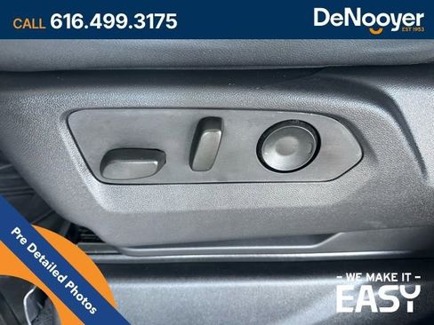 Used 2023 Chevrolet Silverado 1500 ZR2 w/ Technology Package image 32