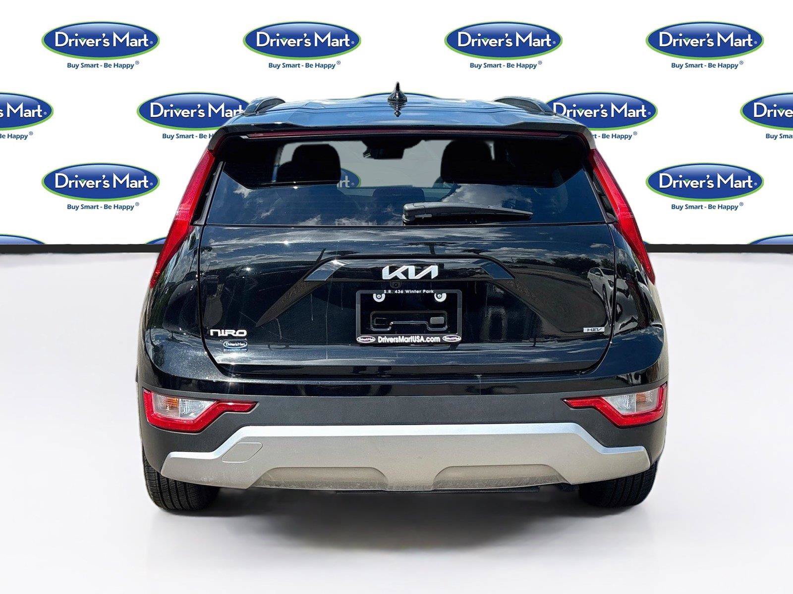 Used 2025 Kia Niro LX FWD image 6
