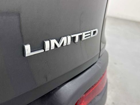 Used 2014 Jeep Cherokee Limited w/ Luxury Group image 28