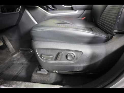 Used 2023 Toyota Highlander XSE FWD image 18