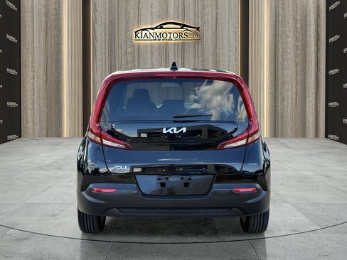Used 2022 Kia Soul LX w/ Technology Package image 6