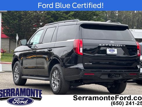 Certified 2025 Ford Expedition Active AWD/4WD image 7