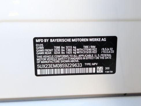 Certified 2025 BMW X7 xDrive40i w/ Premium Package image 36