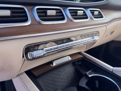 Used 2021 Mercedes-Benz GLE 450 GLE 450 image 16