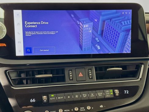 Certified 2025 Lexus ES 300h w/ Premium Package image 13