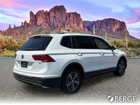 Used 2018 Volkswagen Tiguan SEL FWD image 7