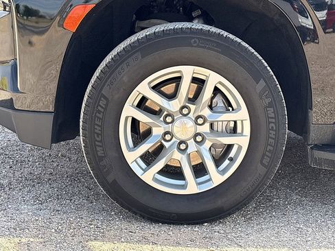 Used 2024 Chevrolet Tahoe LT RWD image 14