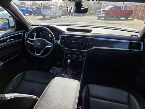 Used 2022 Volkswagen Atlas Cross Sport SEL image 5