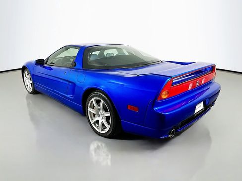 Used 2005 Acura NSX T image 3