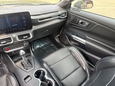 Used 2024 Ford Mustang Premium image 22