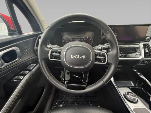 Used 2022 Kia Sorento SX w/ Panoramic Sunroof Package image 12