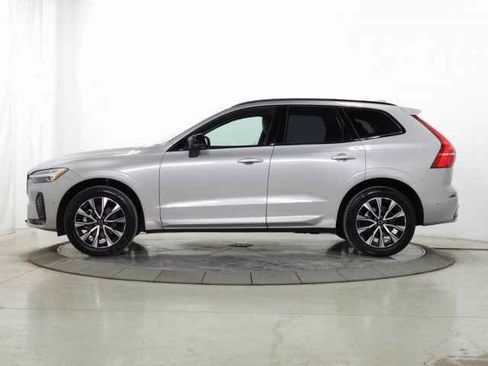Certified 2025 Volvo XC60 B5 Plus image 4