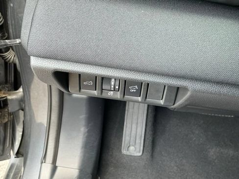 Certified 2025 Subaru Outback Premium AWD/4WD image 19
