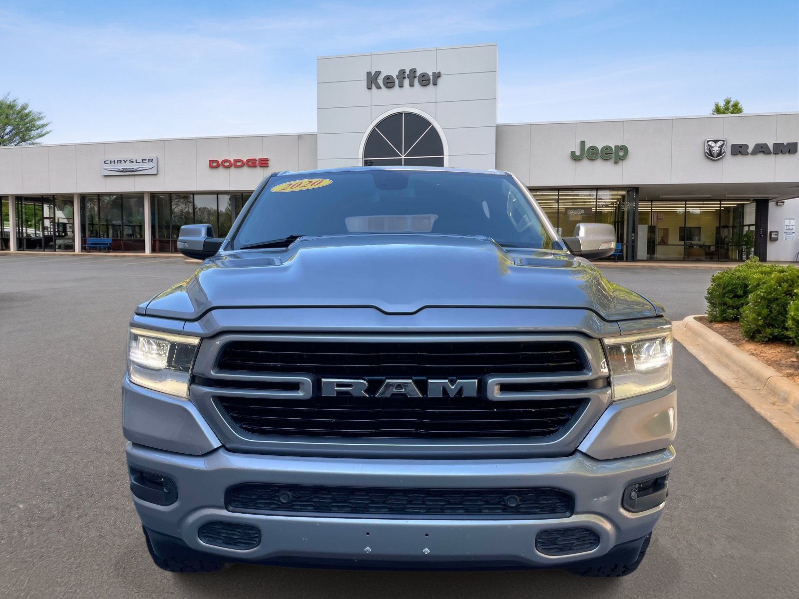 Used 2020 RAM 1500 Laramie w/ Sport Appearance Package AWD/4WD image 2