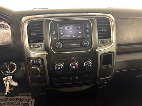 Used 2022 RAM 1500 Classic SLT RWD image 19