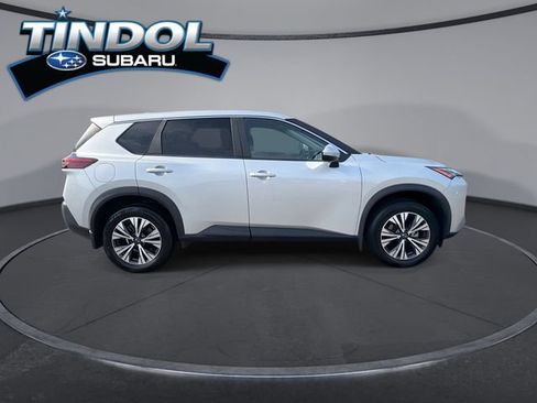 Used 2023 Nissan Rogue SV FWD image 10