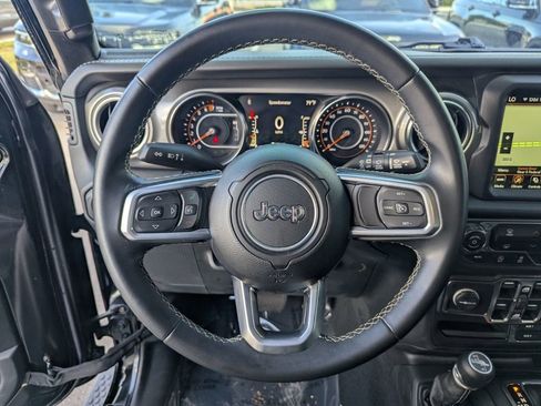 Certified 2020 Jeep Wrangler Unlimited Sahara image 26