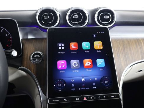 Used 2026 Mercedes-Benz GLC 300 4MATIC image 18