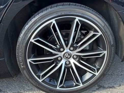 Used 2021 Toyota Avalon Touring FWD image 12