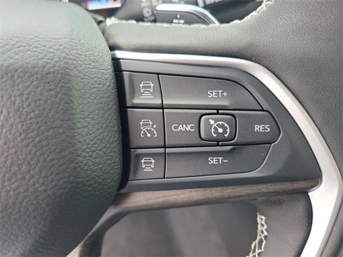 New 2025 Jeep Grand Cherokee L Limited image 25